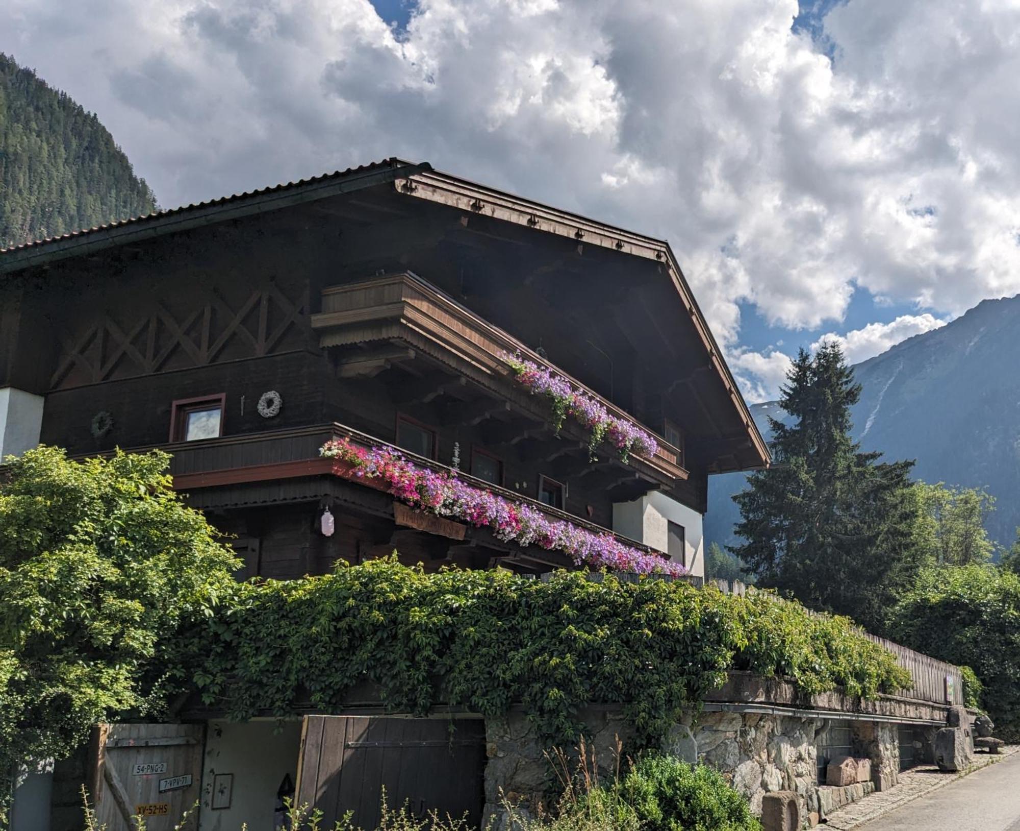 Haus Gartner 4-5 Pers Appartement Sulzau Esterno foto